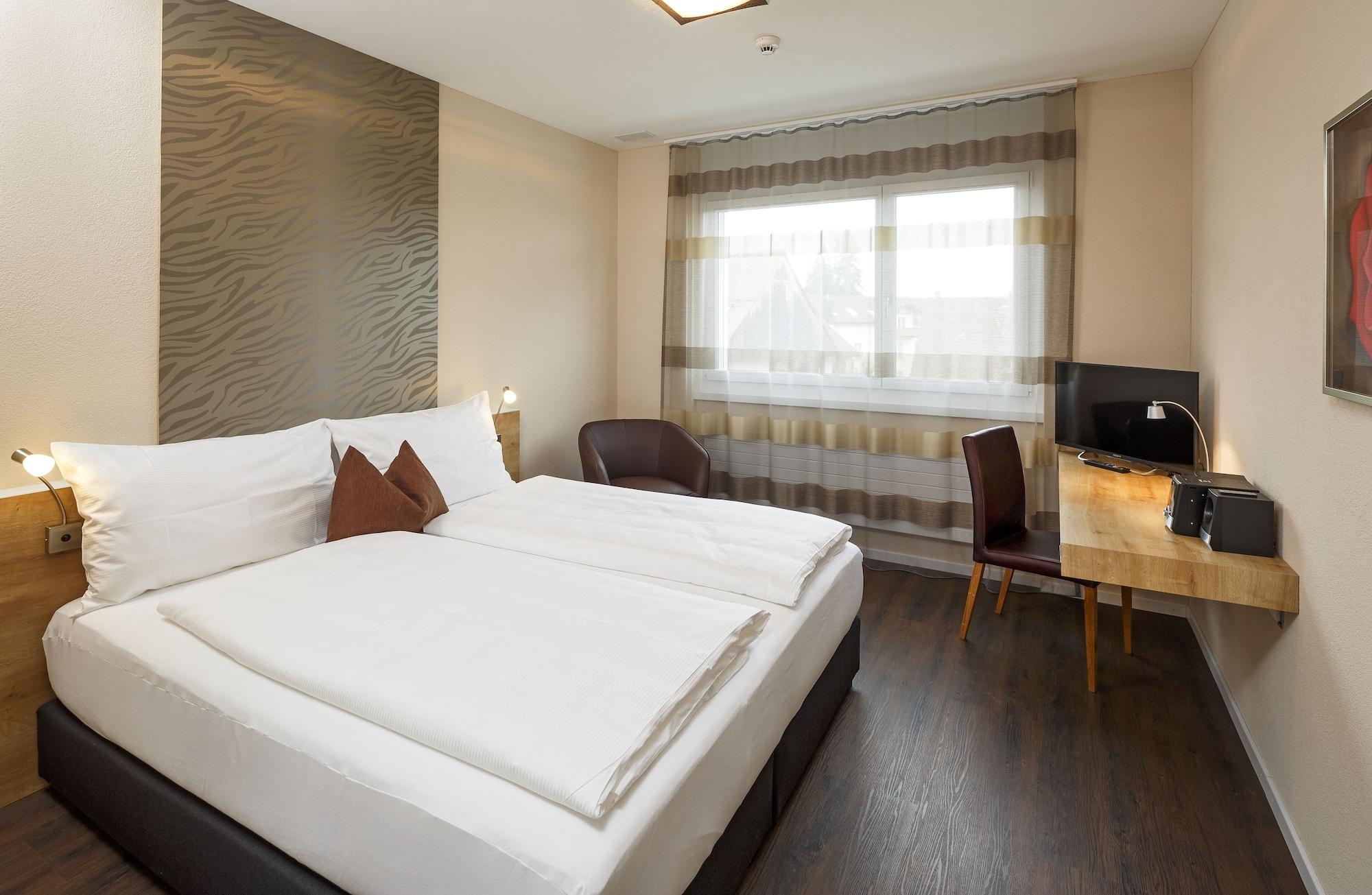 Villmergen Swiss Quality Hotel Екстериор снимка