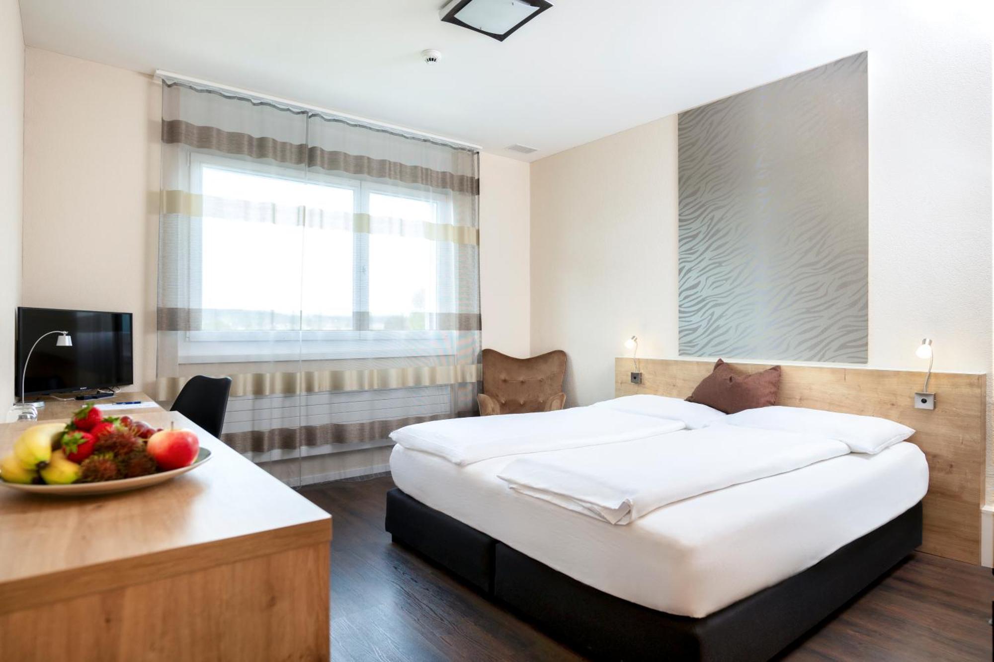Villmergen Swiss Quality Hotel Екстериор снимка