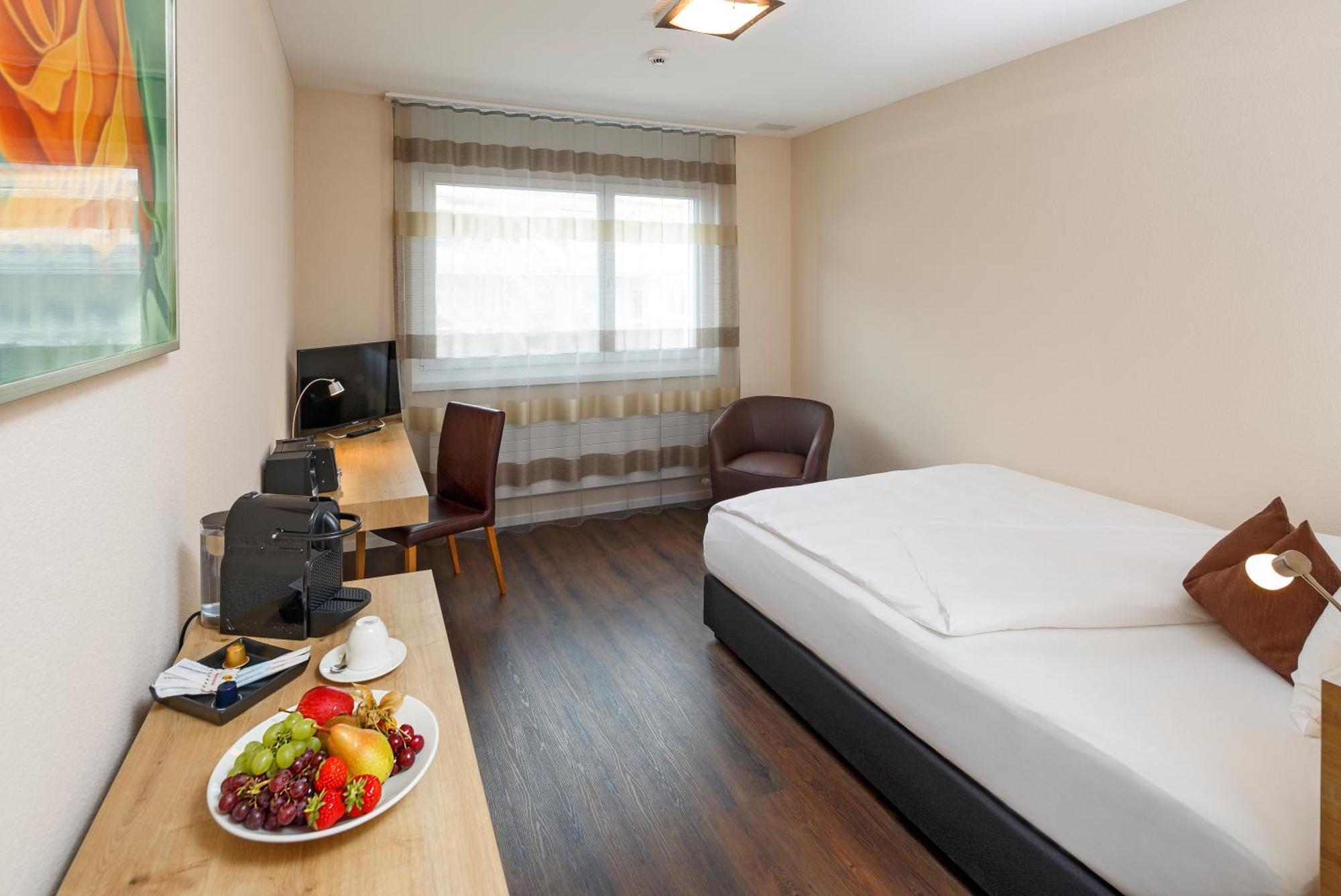 Villmergen Swiss Quality Hotel Екстериор снимка