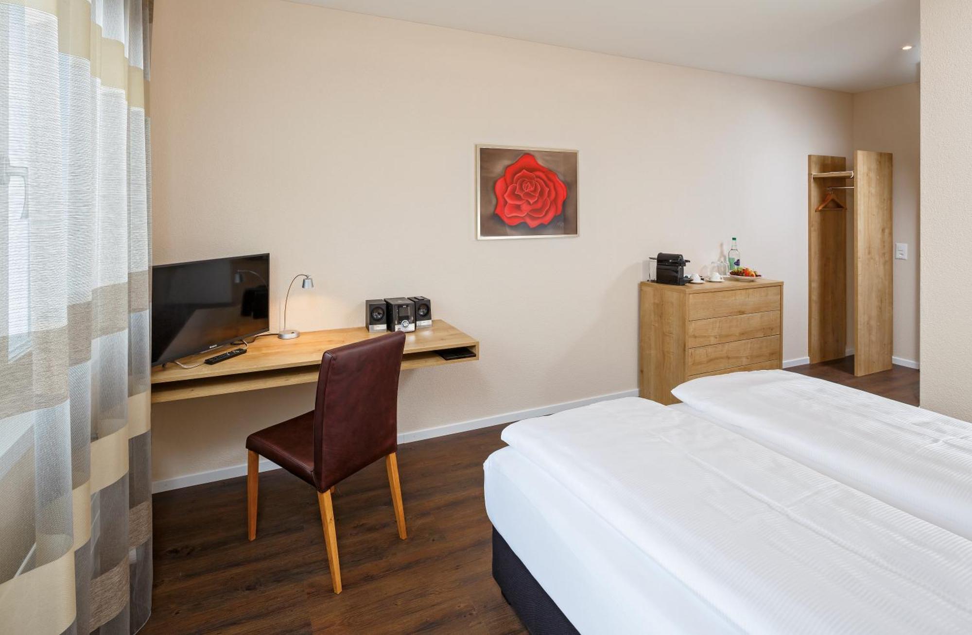 Villmergen Swiss Quality Hotel Екстериор снимка