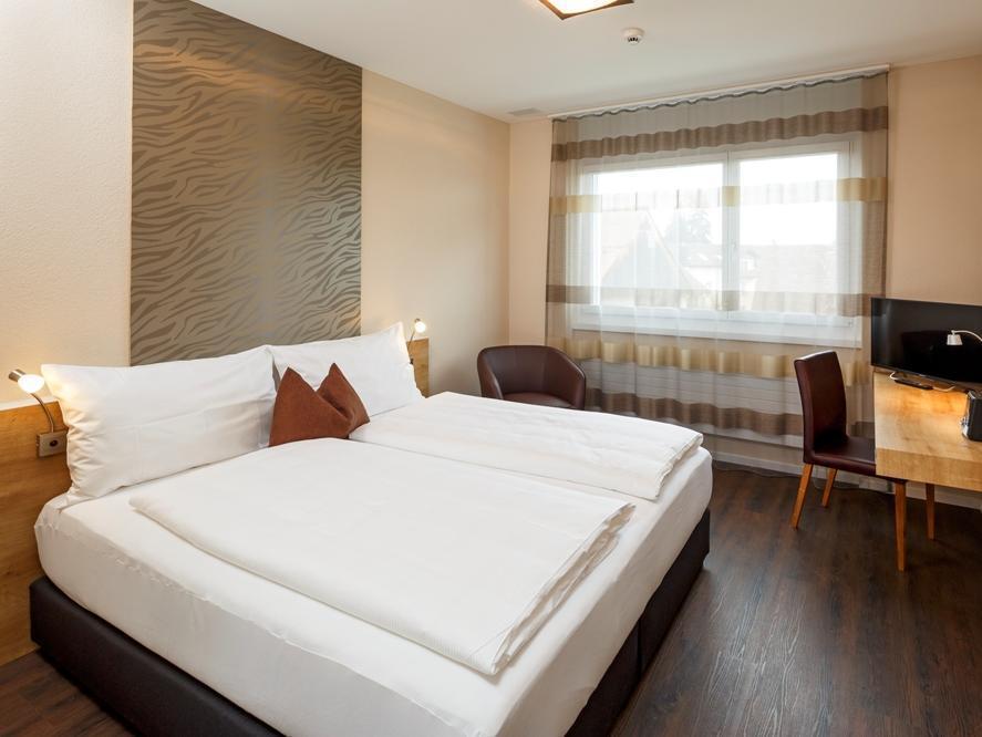 Villmergen Swiss Quality Hotel Екстериор снимка