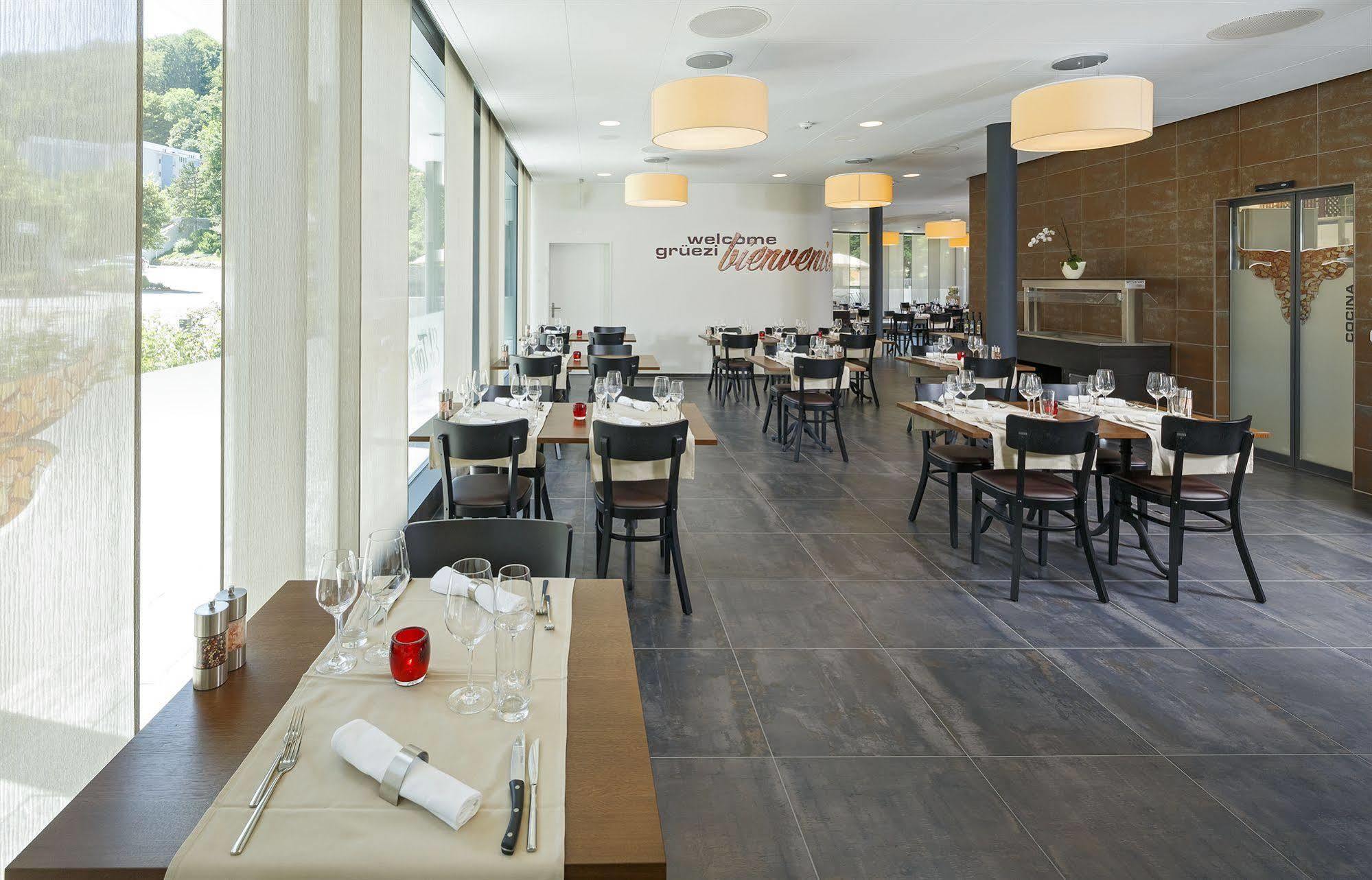 Villmergen Swiss Quality Hotel Екстериор снимка
